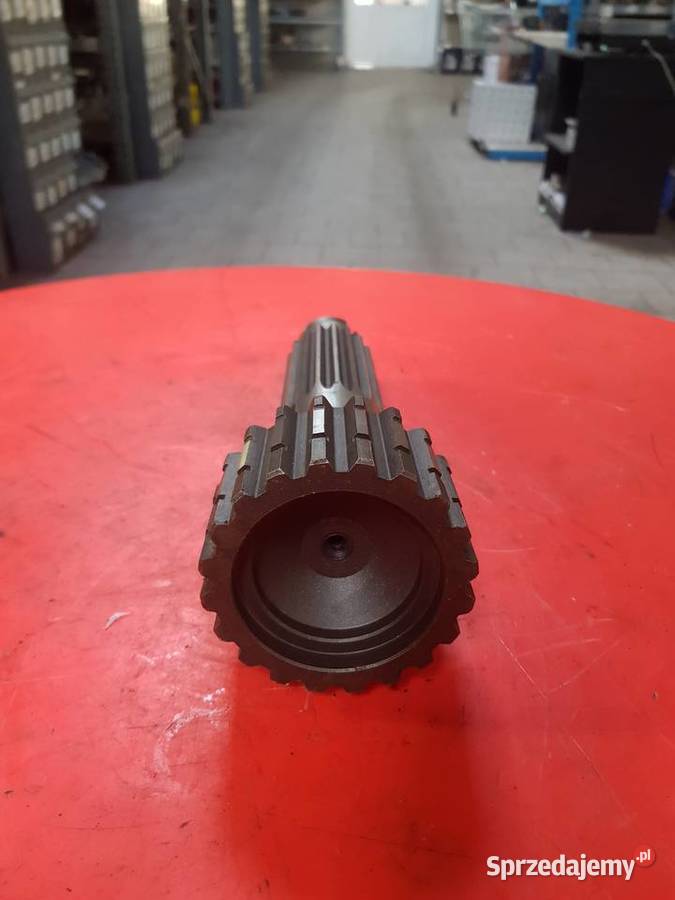 Wałek napędzający reduktora Ursus c385 80121167 Skrzynia biegów Sulechów