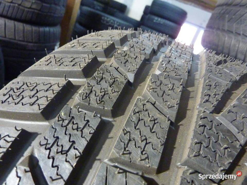 2x Opona nieużywana zimowa 28540R19 PIRELLI 169 Zaścianki sprzedam
