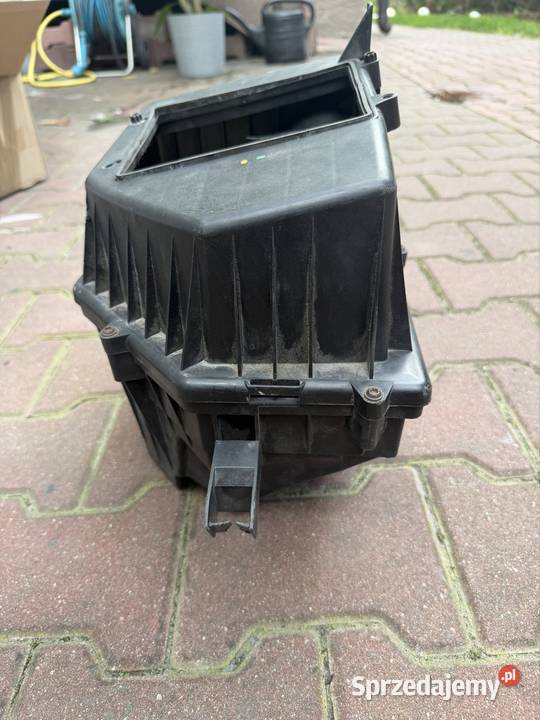 Obudowa filtra powietrza volvo b8444s lubelskie Chełm