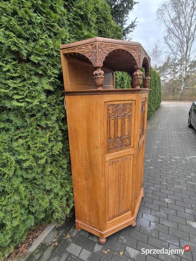 Rzeźbiona szafa na ornaty Rawa Mazowiecka sprzedam