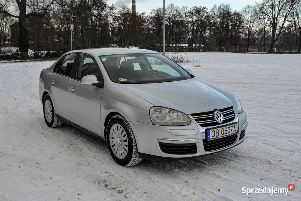 Volkswagen Jetta 16MPI Salon Wrocław