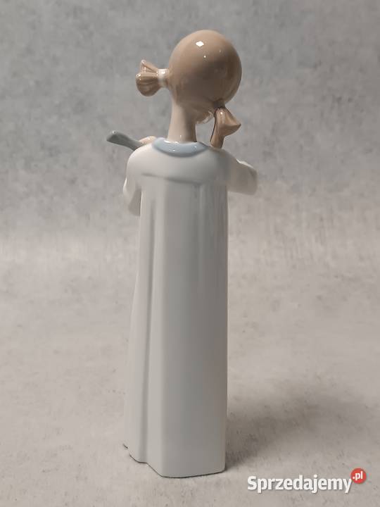 LLADRO seria NAO Dziewczynka z gitarą 67GM Girl Porcelana i szkło Gdańsk sprzedam