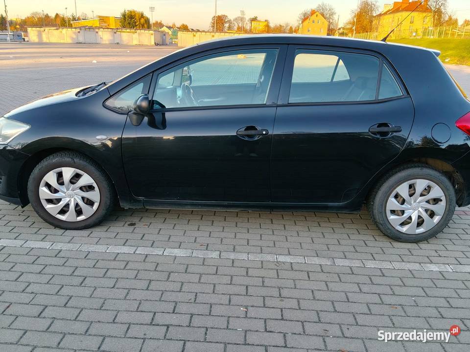 TOYOTA AURIS 14 BENZYNA benzyna Toyota