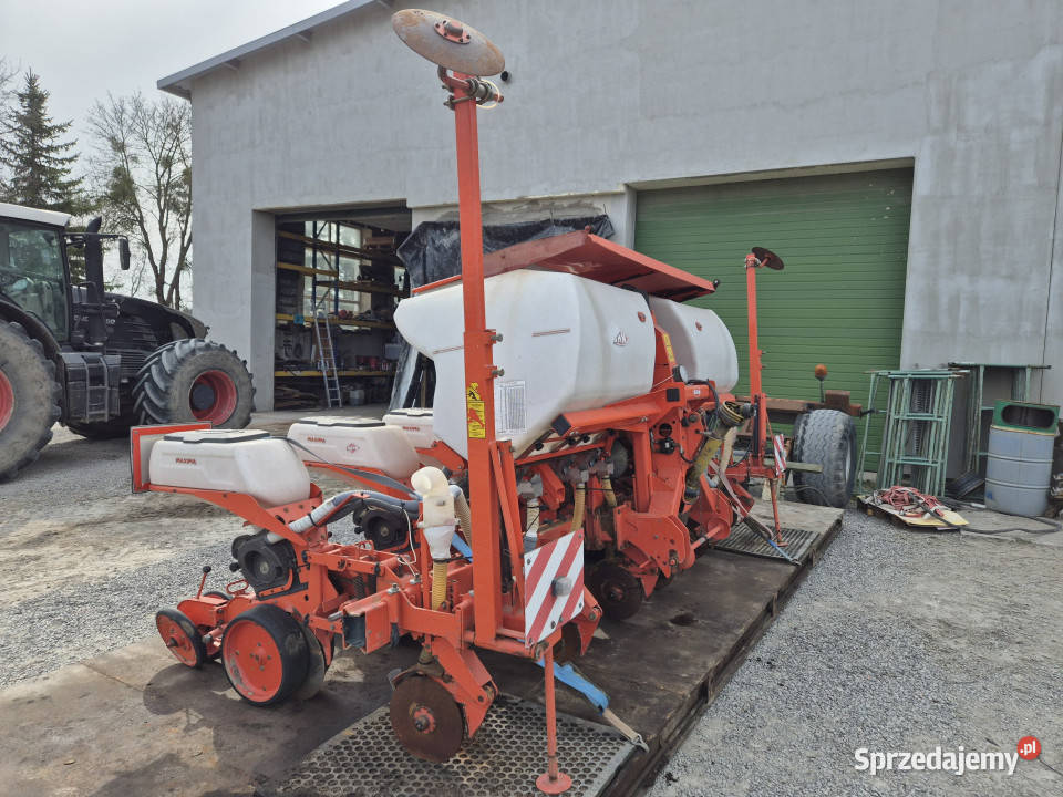 Siewnik do kukurydzy 6 rzędowy KUHN MAXIMA GT Siewniki i sadzarki lubelskie Rogóźno