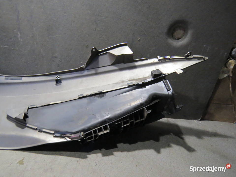 SUZUKI BURGMAN 200 125 16 BOK BOCZEK OWIEWKA