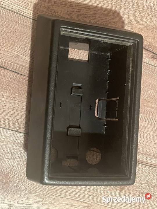 Półka wnętrza mercedes w126 fischer cbox deski rozdzielcze, konsole sprzedam