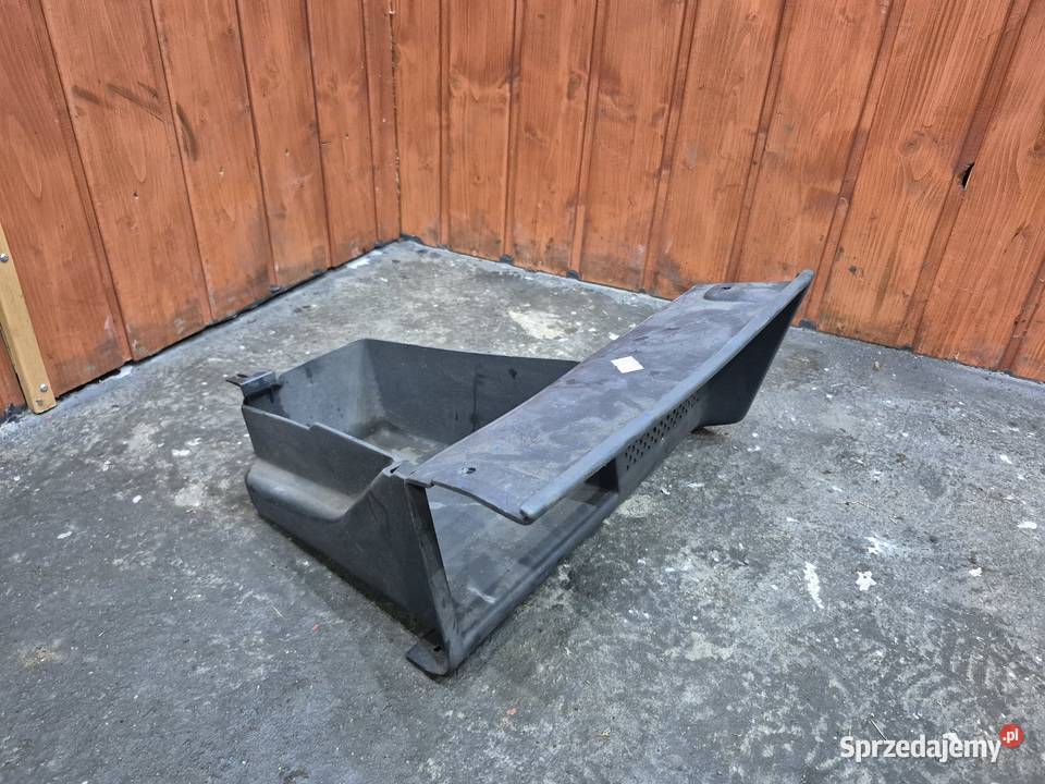 Schowek fiat 126p maluch Dobrodzień