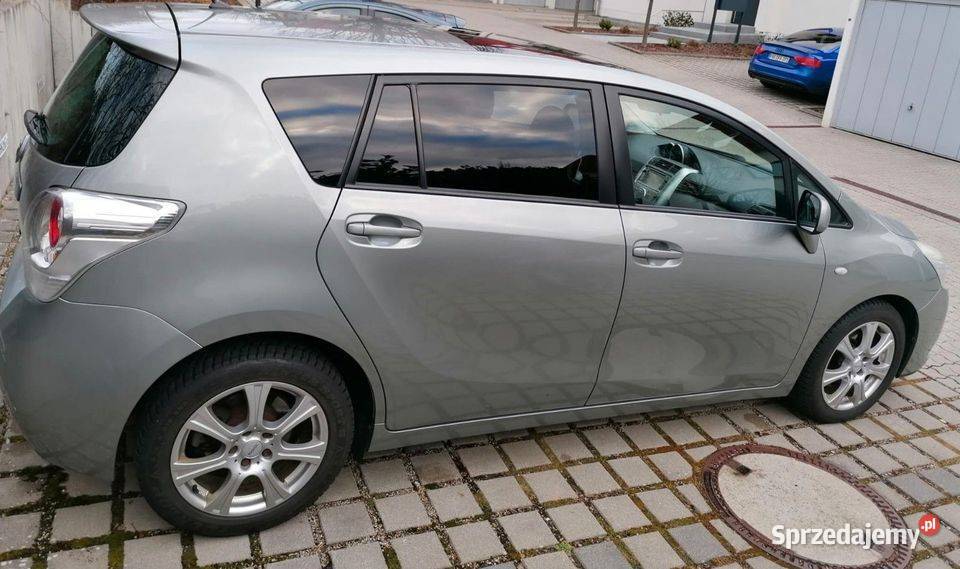 Toyota Verso 2 2D Cat panorama webasto nawigacja Łódź sprzedam