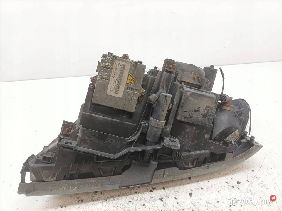 LAMPA PRZÓD PRAWA XENON LIFT 6910968 Bmw Seria 3 sprzedam
