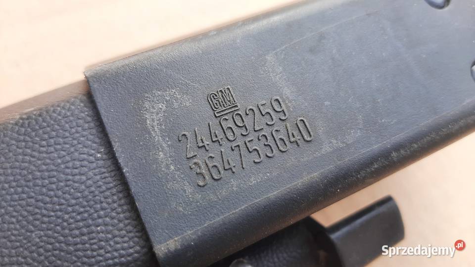 roleta bagażnika vectra c kombi oryginał osobowe Dębno
