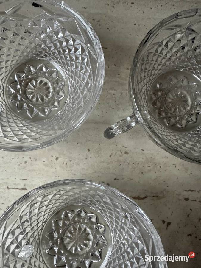 Filiżanki kryształowe z lat PRLu Łódź