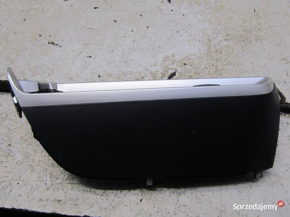 KRATKA WLOT DEKOR ŚRODKOWA NAWIEWU HONDA JAZZ IV osobowe sprzedam