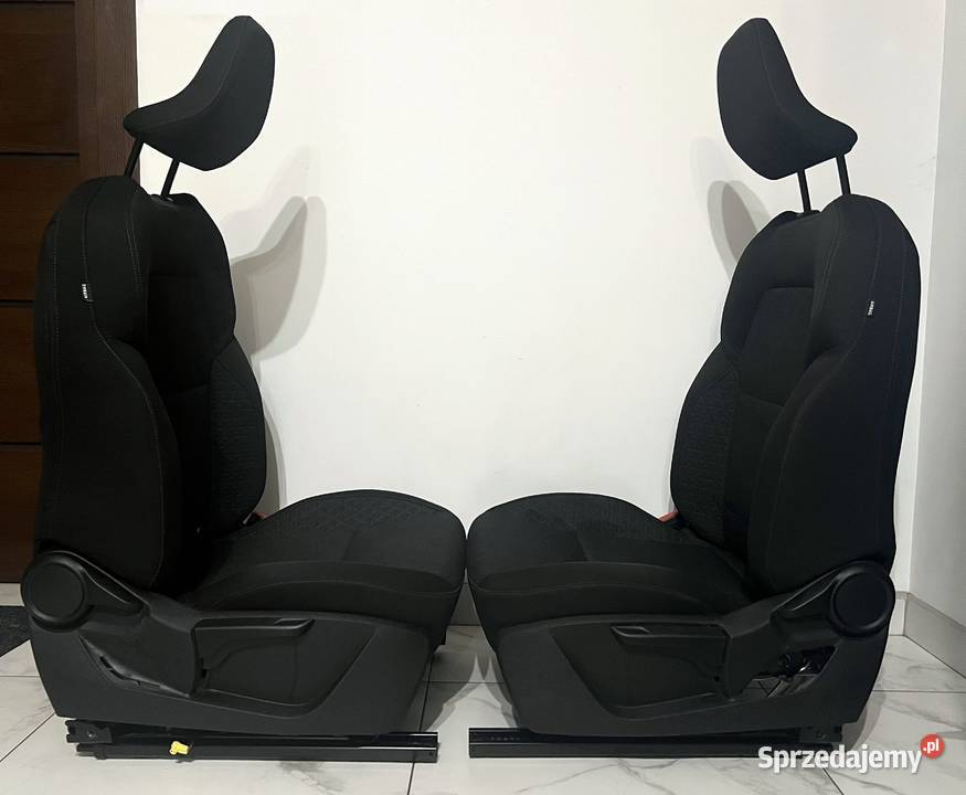 Fotele przednie Renault Clio V komplet Lewa sprzedam