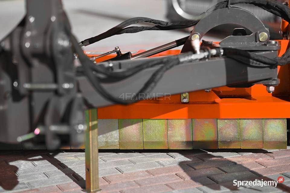 Kosiarka bijakowa tylnoboczna AGHKC 180 4FARMER Tajęcina