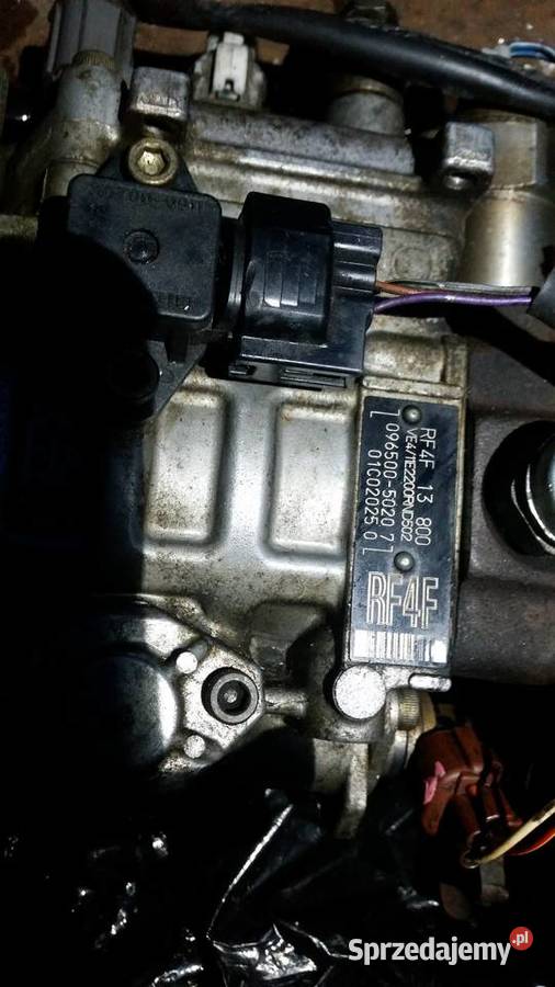 Sprzedam pompe wtryskowa do Mazdy 323 O RF 4F 13 Bieżuń