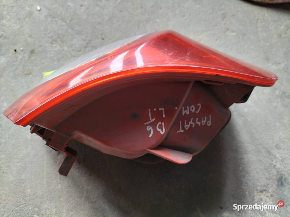 Lampy tył Passat b6 kombi Sieradz
