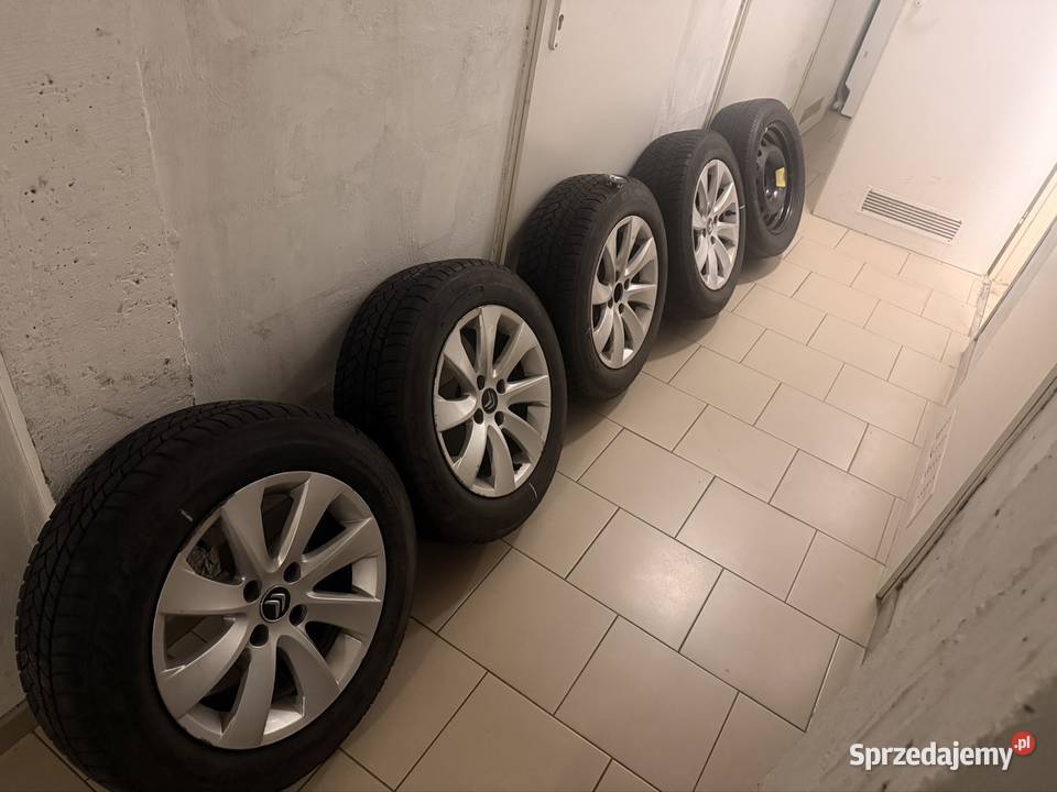Oryginalne felgi Citroen na ładnych zimówkach Rzeszów