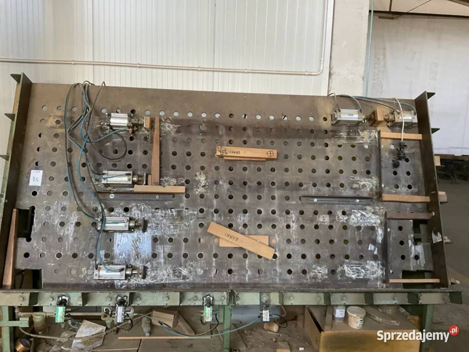 Stół Prasa montażowa Pneumatyczna 2400x1150 mm Kórnik