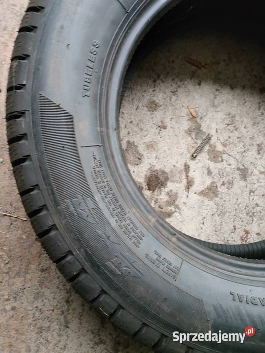 opony 2356517 4 x 4 zimowe nowe 235 Siedlce