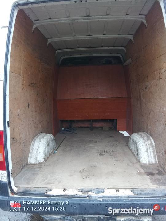 Samochód LT uszkodzony silnik Kuchary