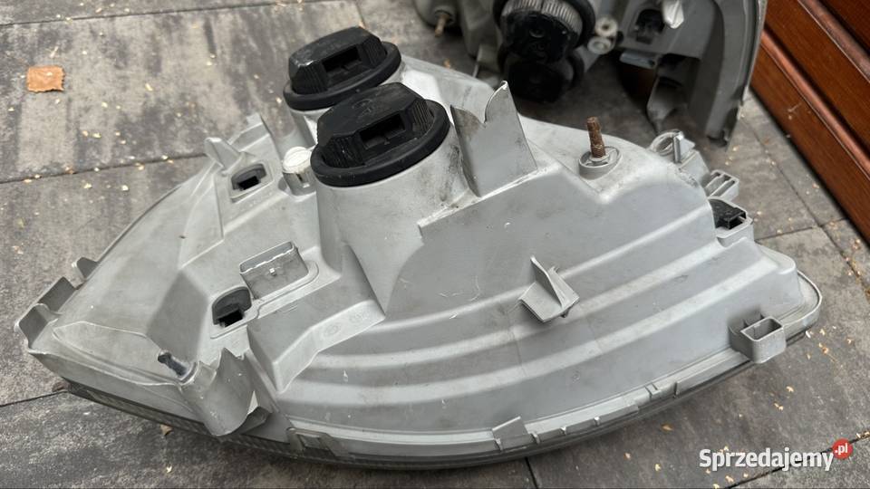 Lampy przód przednie Renault Master II 2 komplet osobowe Dębica