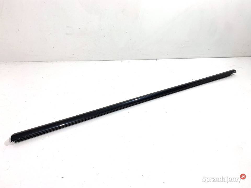 LISTWA ZGARNIAJĄCA PRZÓD LEWY BMW F07