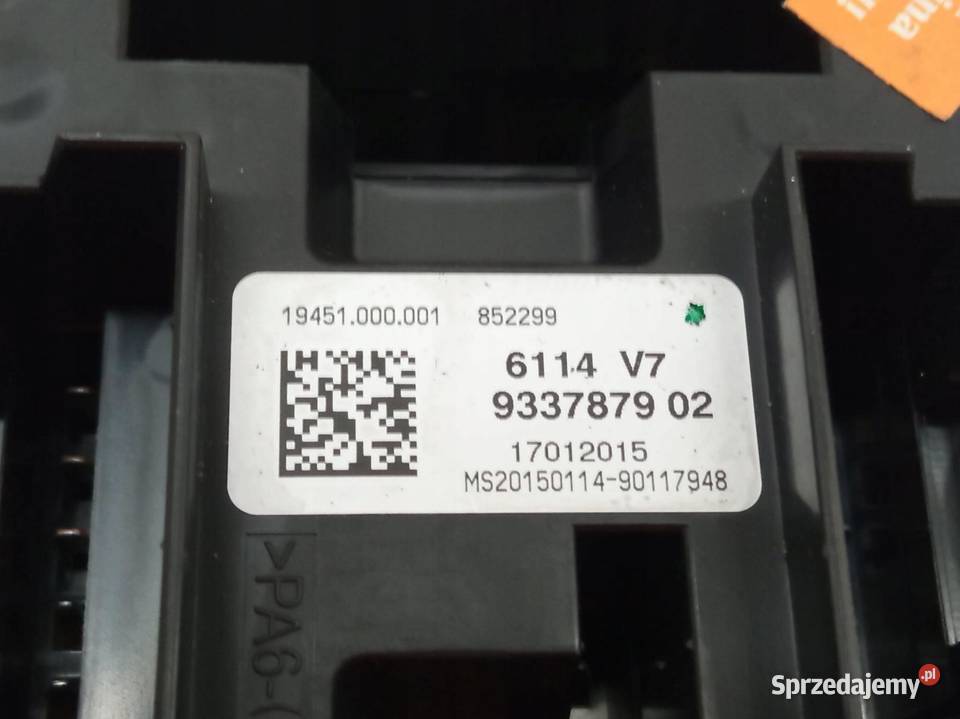 SKRZYNKA BEZPIECZNIKÓW 9337879 16 D 95 Bmw Seria