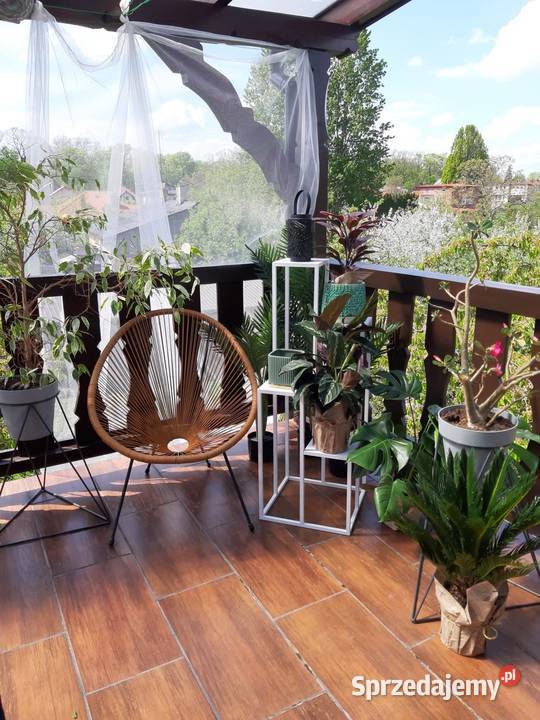 Kwietnik Metalowy Stojak na cztery kwiaty 112 biały Sobienie-Jeziory