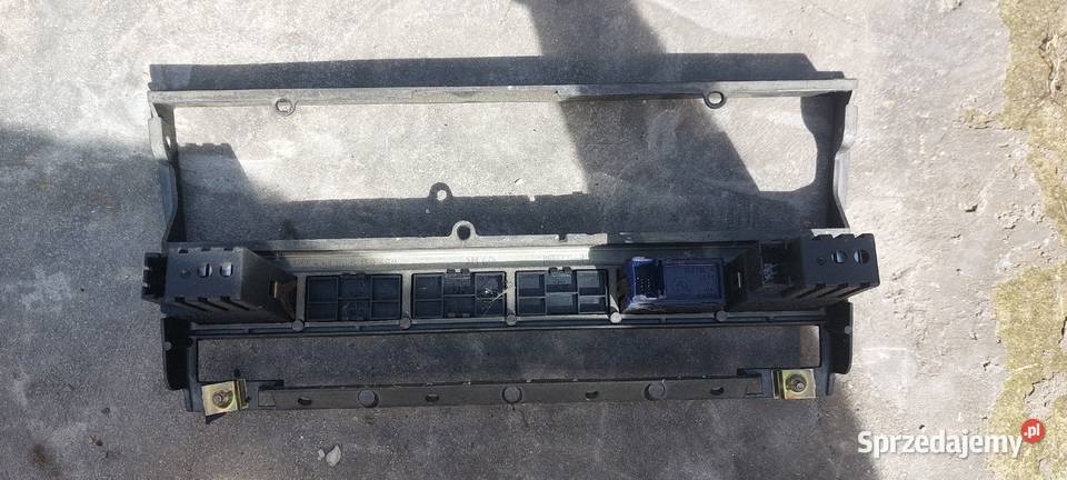 Ramka stelaż konsoli środkowej uzbrojona bmw e39 osobowe świętokrzyskie