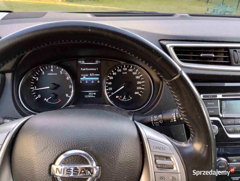 Nissan Qashqai salon polska łódzkie