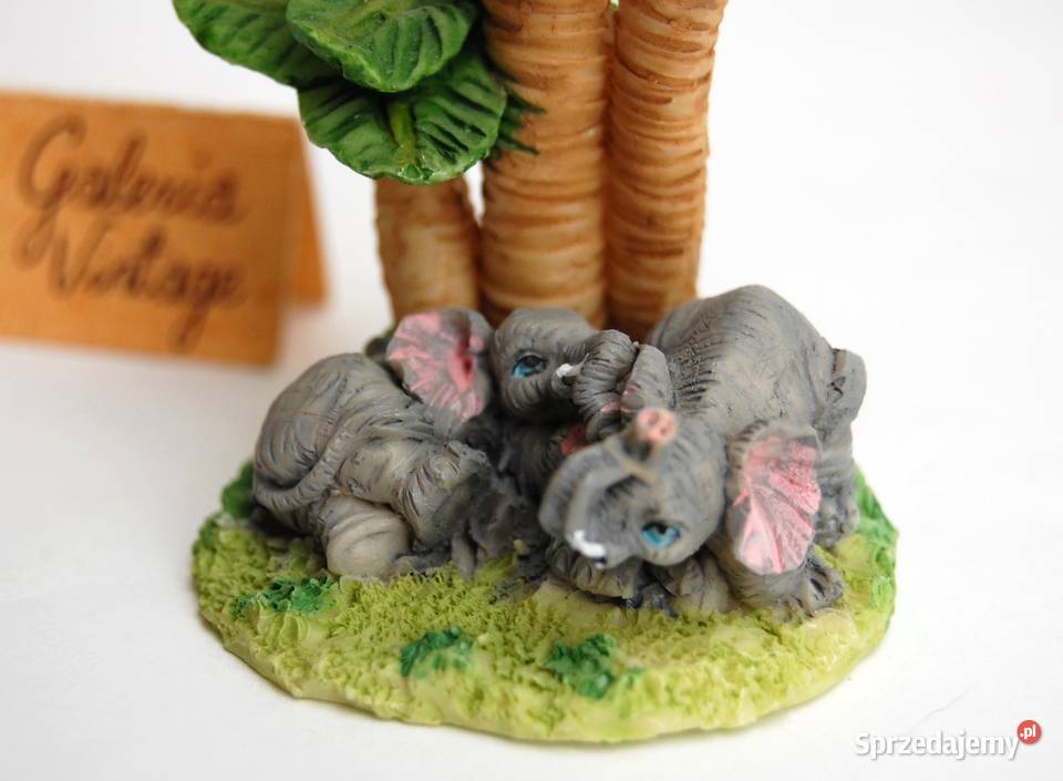 Słoń słonie pod palmami figurka z żywicy Lublin