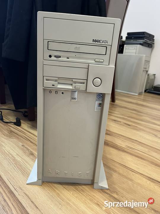 Zabytkowy komputer PC MaxData Artist Pentium III Brzana