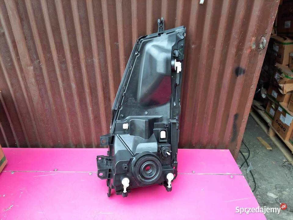 Nissan Cabstar 0608 Lampa przednia prawa nowa Pruszków sprzedam