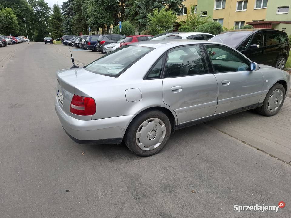 Audi a4b5 1 8 Rok produkcji 2000