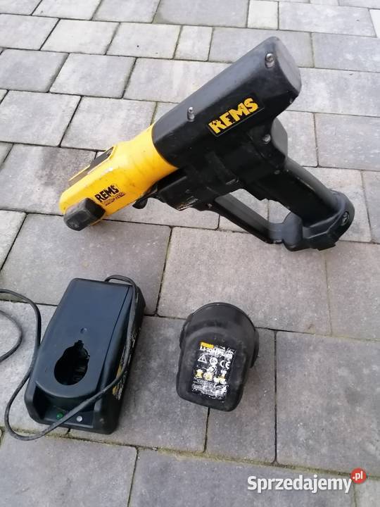 Zaciskarka prasa Rems akupres