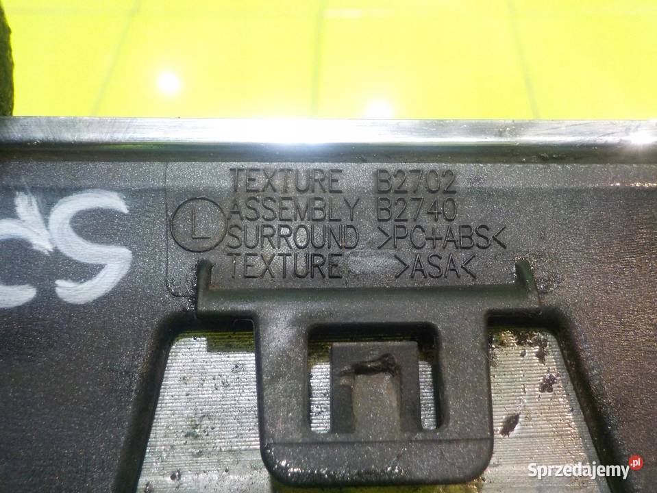 VOLVO C70 II 24 B 09r CABRIO atrapa grill