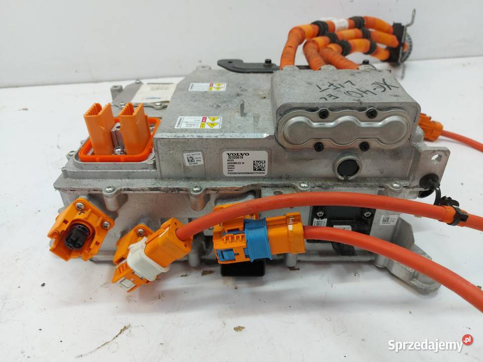 VOLVO XC40 LIFT FALOWNIK PRZETWORNICA NAPIĘCIA