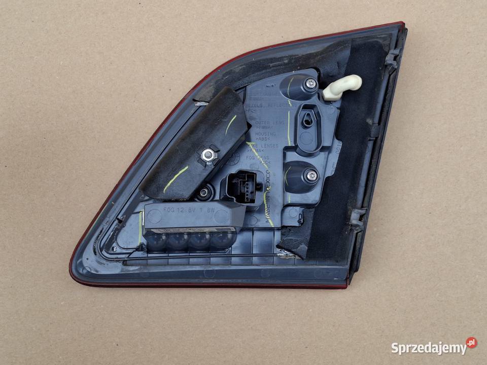 MERCEDES GLE W166 LAMPA LEWY TYŁ LEWA TYLNA W osobowe Bieleń
