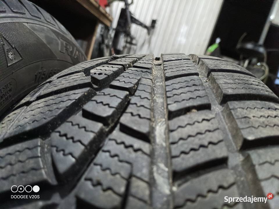 Koła z oponami zimowymi Peugeot Beeper Wiktorowo