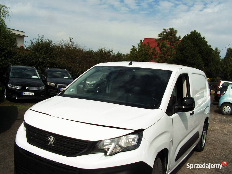 Peugeot Partner 15 DCI 2023 r wielofunkcyjna kierownica wielkopolskie Września