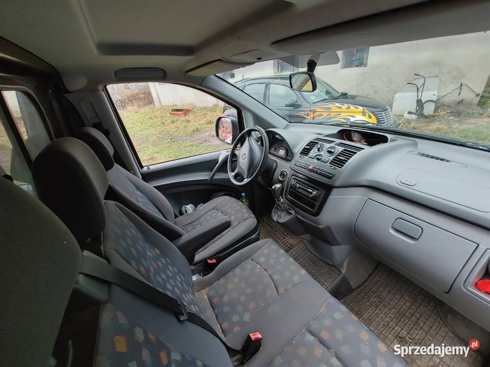 MercedesBenz Vito W639 111CDI 3 osobowy HAK