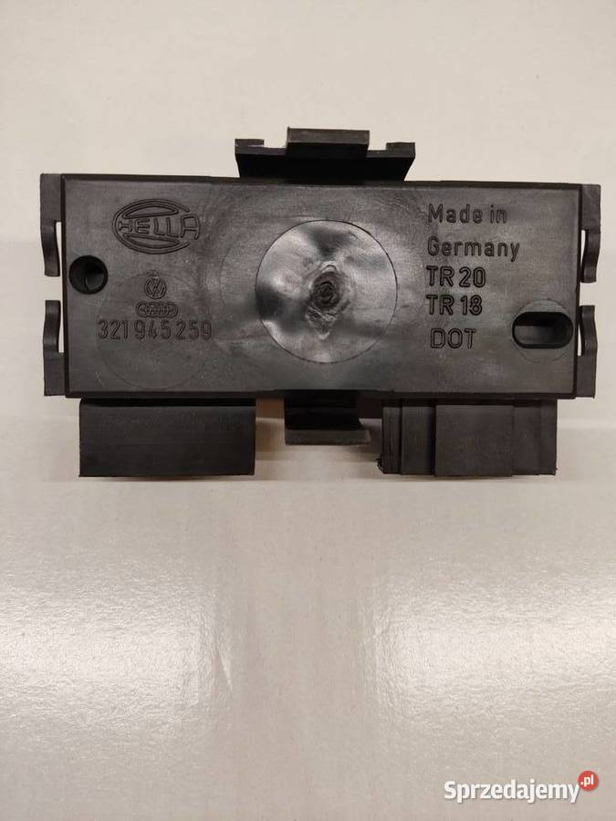 Wkład oprawapłytka żarówek tylnej lampy Hella VW Głuchołazy