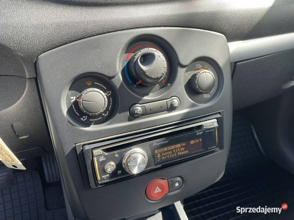 Renault Clio Renault Clio Opłacony Benzyna Klima światła przeciwmgielne Clio wielkopolskie Gostyń