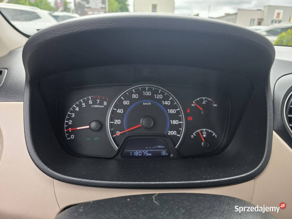 Hyundai i10 10 Benzyna 66 Klimatyzacja czujnik parkowania pomorskie Słupsk