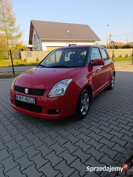 Suzuki Swift 13 benzyna 2005 192