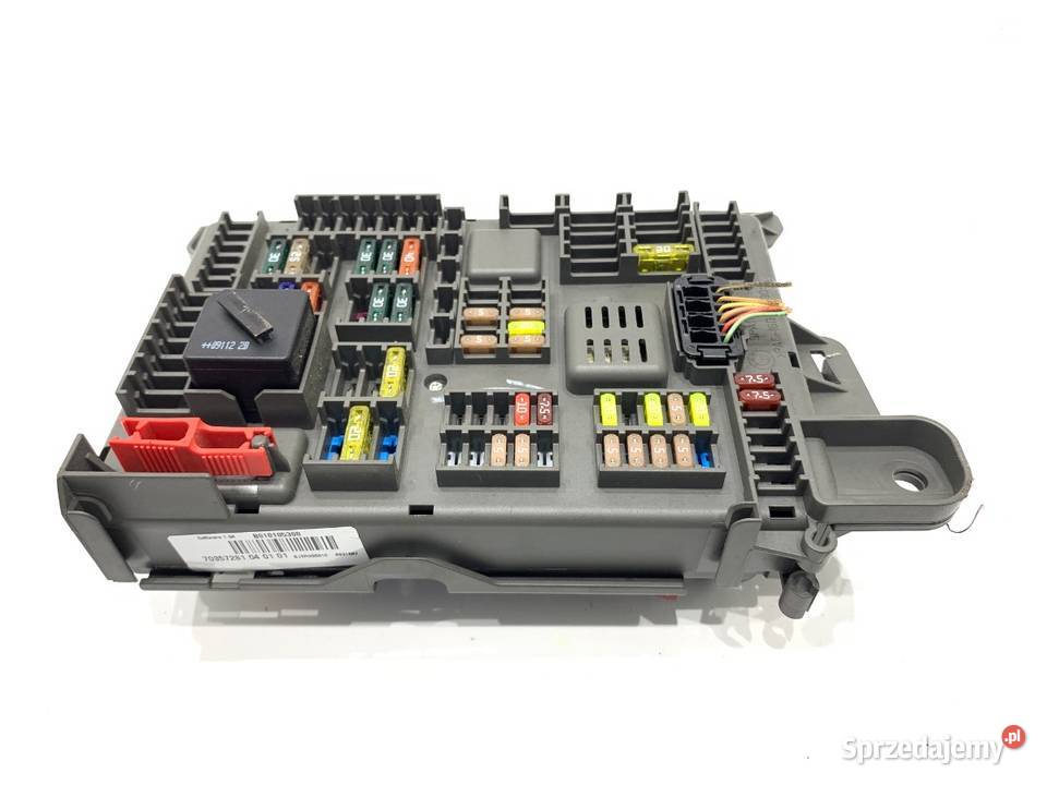 SKRZYNKA BEZPIECZNIKÓW BMW E70 B010105300 SUV osobowe