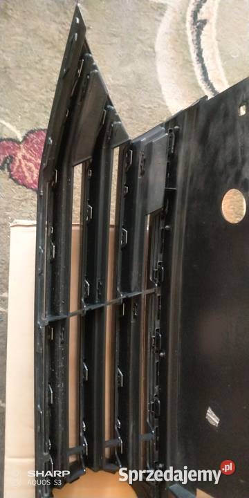 VW Passat B8 atrapa zderzaka przedniego osobowe Łódź sprzedam