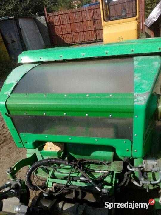 KOSIARKA ROTACYJNA 1500 Z ZASOBNIKIEM 800L AVANT Chmielnik