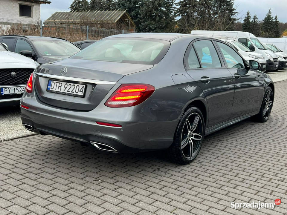 Mercedes E 220 LIFT AMG 4Matic FullLED Skóra Sedan / Limuzyna Baranowo