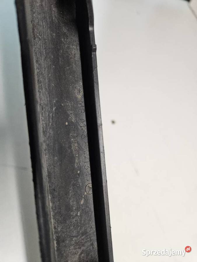 MERCEDES W163 LISTWA LEWA ZDERZAKA PRZÓD Międzychód